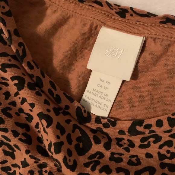 Brand: H&M Size: XS - Picture 2 of 2